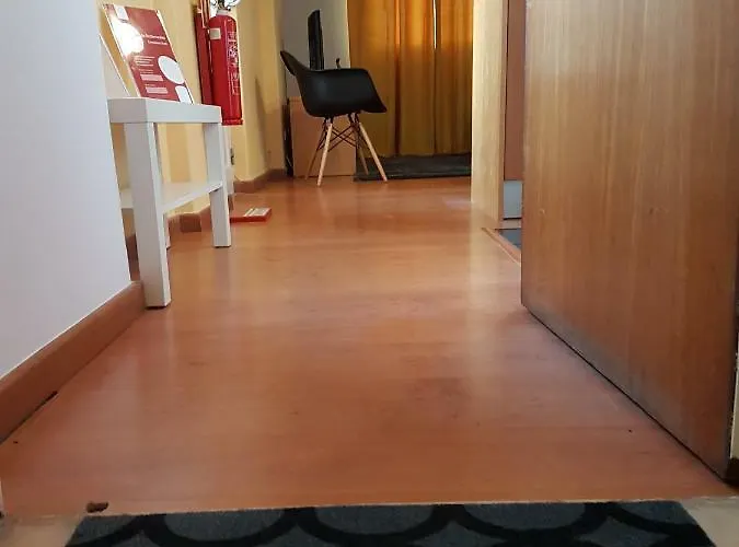 Comfort Hub - Metro Lisbon * أمادورا