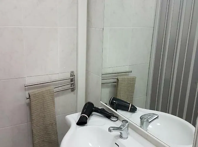 Comfort Hub - Metro Lisbon شقة